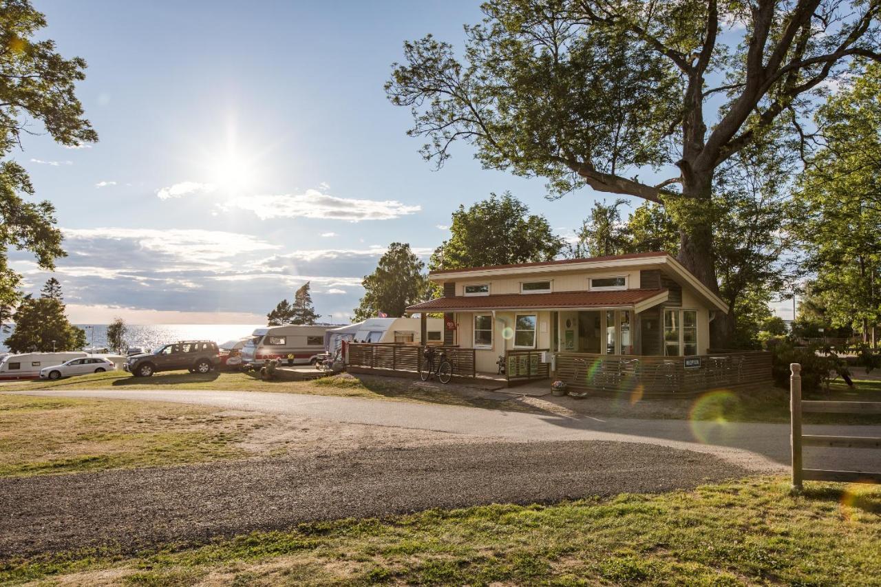 Askeviks Camping & Stugor Sjotorp Exterior photo